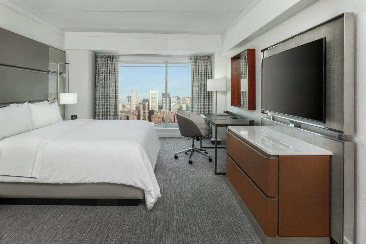 Harbor 1 King Suite, 1 Bedroom Junior Suite, Harbor view,1163542788:JPEG
